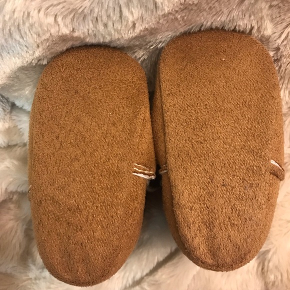 4/$20 Baby Crib Shoe Bundle 3 pairs included - Picture 6 of 8